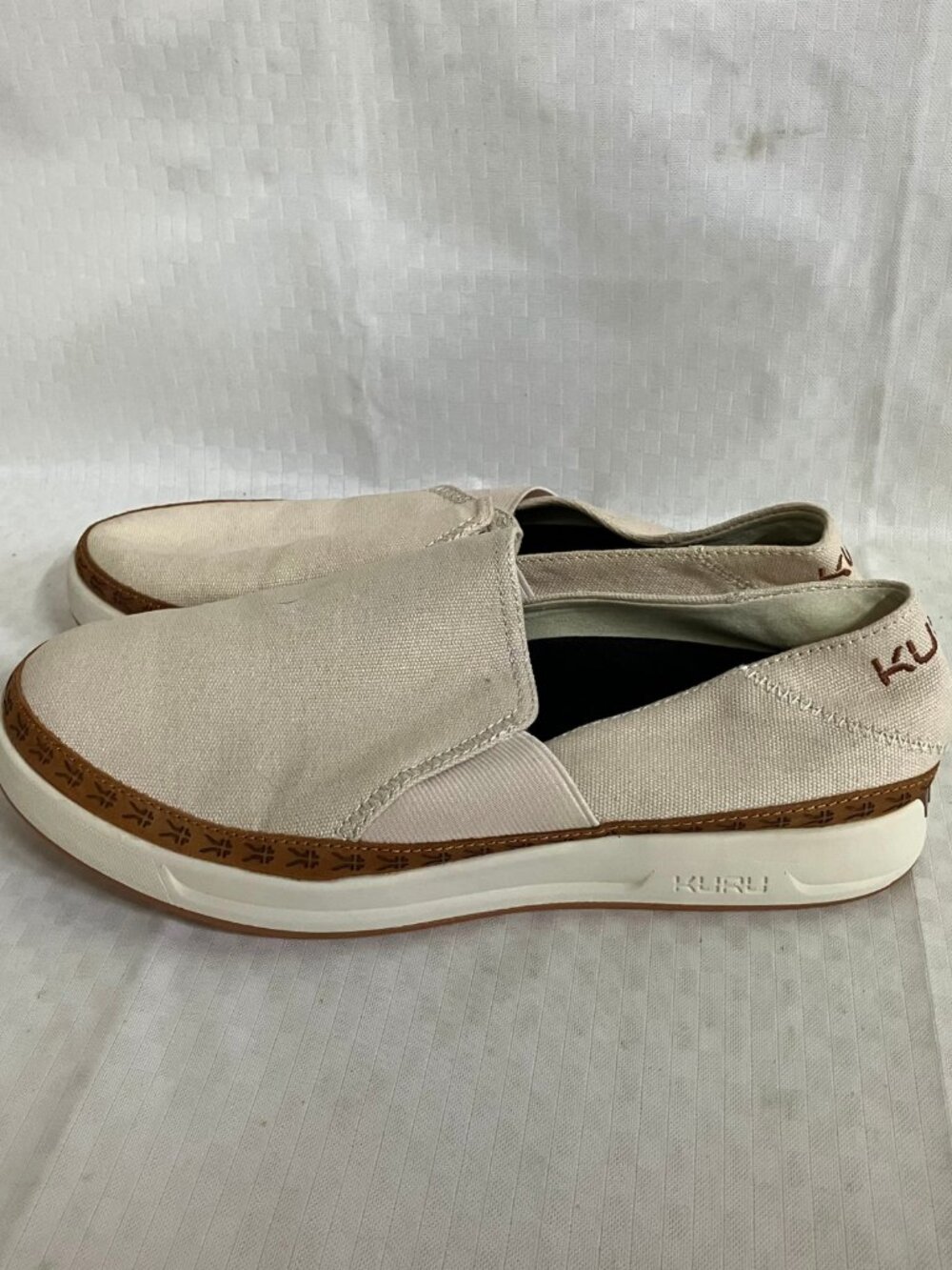 Kuru Roam Alta Sneakers Shoes Men's Size 10 Beige Slip-On Casual Comfort Walking